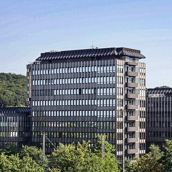 Büro Center Nord view building facades Oberrather Straße